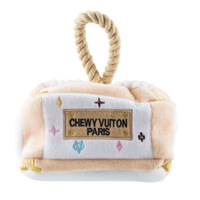 Chewy V White Trunk